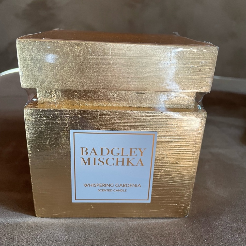 NEW SEALED BADGLEY MISCHKA WHISPERING GARDENIA CANDLE 8 OZ